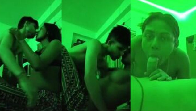 Horny College Girl Ne Bathroom Sex